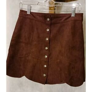 American Eagle Outfitters Women Faux Suede Burgundy Scalloped Hem Mini Skirt Sz6